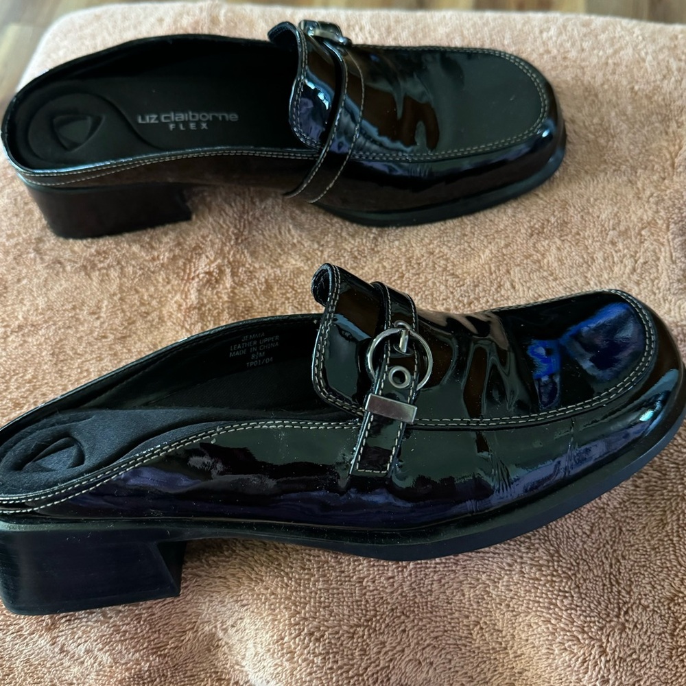 Liz Claiborne flex mules